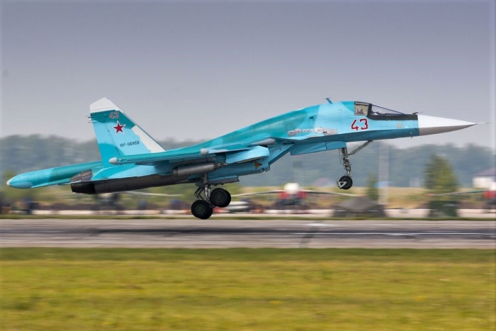 2022.04.__.Su-34_RF-9585